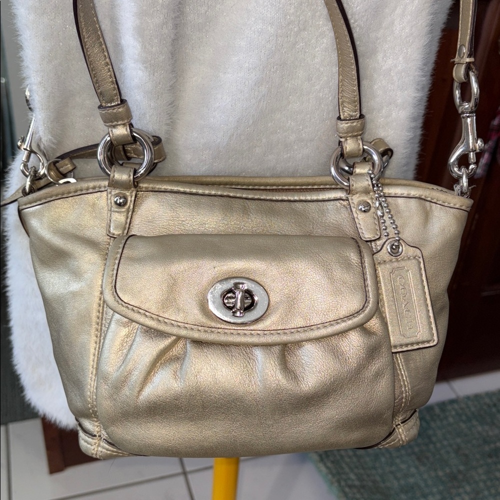 Coach Leah NYE Satchel  Crossbody bag
Leather  gold metallic  front turn lock